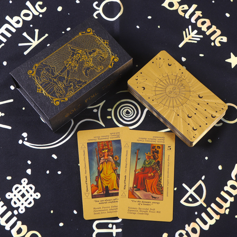 Estrellas doradas y luna del Tarot