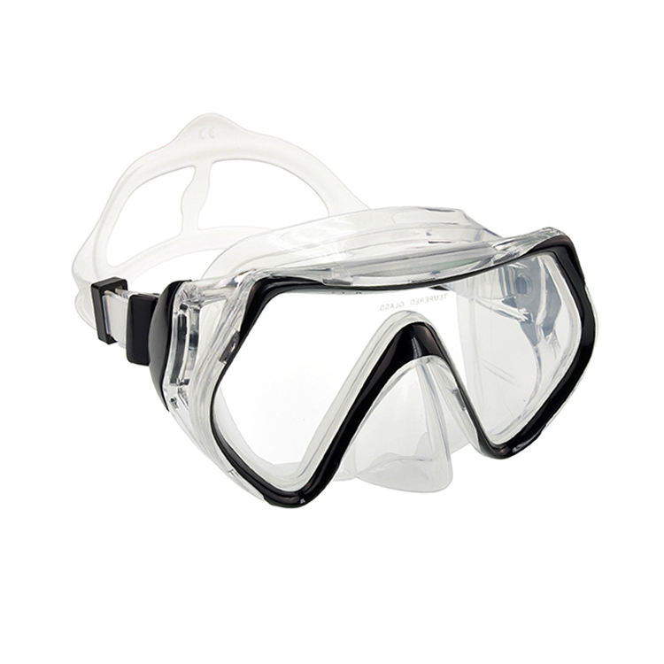 Jupe noire et transparente