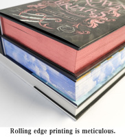 Impression de livres reliés sur mesure avec couverture rigide, reliure cousue, dorure or rose et bords pulvérisés