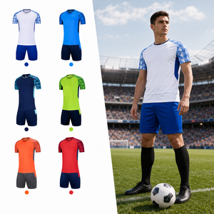 Aiju Vente en gros de maillots de football personnalisés imprimés pour l'été, ensemble respirant à séchage rapide, tenue d'équipe pour l'entraînement et les matchs, vêtements pour hommes - Product Image 1