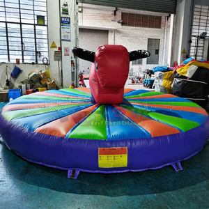 Toro mecánico inflable interactivo para niños, ideal para fiestas y eventos al aire libre. - Product Image 3