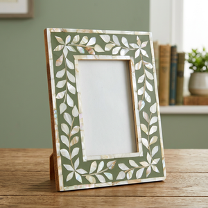 2025 Best Selling UCI UV Printed Photo Frames Creative Vintage Tableware Display <b>Family</b> Decoration Border Mount Art Showcase - Product Image 1