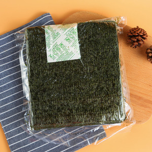 Set Comercial de 50 Piezas de Algas Nori Secas para <span class=keywords><strong>Sushi</strong></span> con Bolas de Arroz Tostado en Bolsa, Opción de Almuerzo al por Mayor - Product Image 3