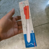 Stylo bille fantaisie en plastique de 1,0 mm avec logo, pistolet à eau amusant pour accessoires de bureau amusants, vente en gros