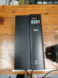 7.5KW biến tần bơm tăng áp 3 pha 50Hz 60Hz 380V ~ 415V chuyển đổi tần số cho động cơ máy nén 220V 440V vĩnh viễn - Product Image 3