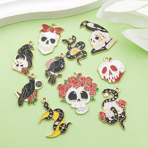 Colgantes de aleación de zinc con temática de Halloween: calavera, serpiente, cuervo, calabaza para accesorios de joyería DIY, set de dijes unisex - Product Image 4