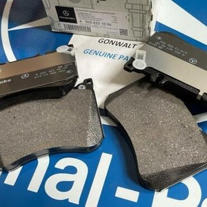 Plaquettes de frein GONWALT A0064209820 pour Mercedes-Benz W204 C204, pièces de rechange d'origine - Product Image 1