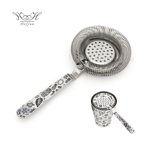 Tùy Chỉnh Tiki Khắc 18 + 28Oz Cocktail Shaker Đặt Thép Không Gỉ Thanh Công Cụ Martini Trộn Bartender Kit Với Thanh Đo Jigger - Product Image 3