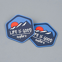 Écusson en silicone PVC 2D 3D souple gaufré avec LOGO personnalisé insignes en caoutchouc cousu sur presse à chaud pour vêtements