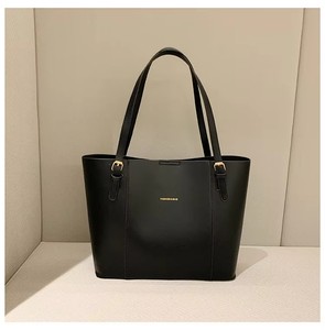Sac fourre-tout grande capacité pour femme, style coréen, <span class=keywords><strong>nouvelle</strong></span> <span class=keywords><strong>collection</strong></span> printemps, décontracté et tendance, sac portable de style occidental - Product Image 1