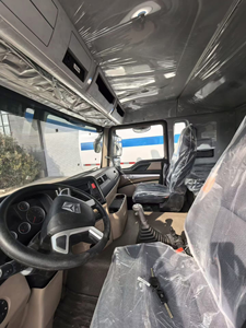 Camion tracteur Shacman 6x4 Diesel Euro 5 450HP Suspension pneumatique Transmission automatique Direction à gauche Neuf Transport minier - Product Image 2