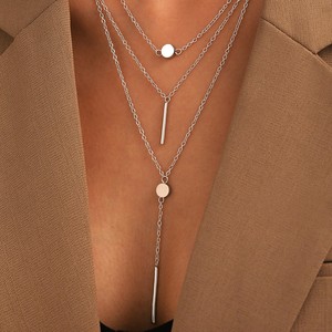 Collar de cadena con colgante de borlas multicapa chapado en oro vintage para mujer, regalo perfecto para mujeres - Product Image 1