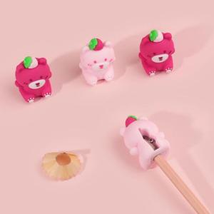 Oso de fresa lindo estudiante de dibujos animados papelería portátil Mini sacapuntas - Product Image 6