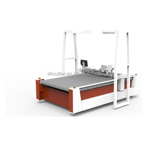Machine <span class=keywords><strong>de</strong></span> découpe automatique CNC à couteau oscillant avec table à vide pour la découpe <span class=keywords><strong>de</strong></span> matériaux isolants - Product Image 2