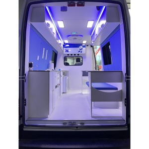 Nouvelle <span class=keywords><strong>ambulance</strong></span> d'isolement pour le transport de patients médicaux I Veco, diesel, manuelle - Product Image 5