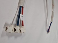 أسلاك توصيل مخصصة بـ 2 و3 و5 سنون، كابلات معزولة بالـ PVC مع موصلات سريعة للمكثفات الكهربائية والمعززات الإلكترونية