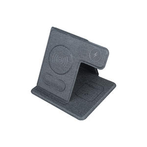 Soporte de base de carga inalámbrico 3 en 1 plegable portátil personalizado con soporte de teléfono 15W de potencia de salida para auriculares Iphones - Product Image 4