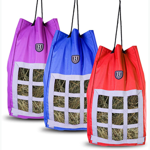 Muestra gratuita: Comedero moderno de malla negra, plegable, resistente, con correa ajustable y base impermeable para caballos. - Product Image 1