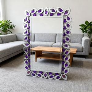 Elegante Espejo de Vanidad Colgante Rectangular de MDF con Diseño de Diamantes en Plata Nórdica de Lujo - Product Image 3