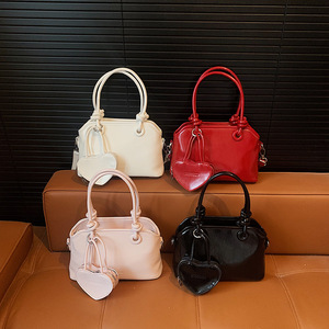 Sac à bandoulière portable personnalisé pour femme avec fermeture éclair et doublure en polyester, idéal toutes saisons, en similicuir PU - Product Image 5