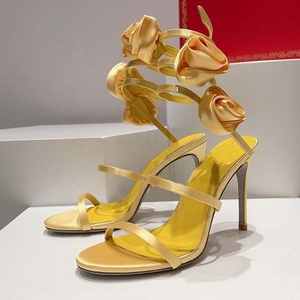 Sandales à talons aiguilles sexy pour femme, à bout ouvert et rond, avec lanières croisées à la cheville et fleurs en soie, pour la scène - Product Image 3