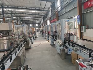 Línea de llenado de aerosoles completamente automática para ambientador spray corporal desodorante <span class=keywords><strong>perfume</strong></span> insecticida <span class=keywords><strong>asesino</strong></span> - Product Image 4