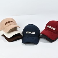 Gorra de béisbol de 6 paneles con logo personalizado al por mayor, estilo vintage desgastado con agujeros, aplique de algodón y hebilla de cobre dorado para marcas, venta al por mayor