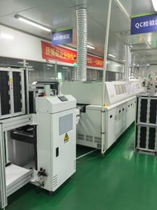 UPS de Alta Eficiência de 40k-160kVA com Certificação IEC e Módulo de Energia Pré-fabricado para Fornecimento Seguro de Energia em Salas de Rede - Product Image 5