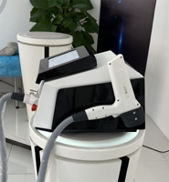 Boslaser SL-NY303 2025 – Nouvelle Machine Portable de Détatouage au Laser Picoseconde Nd:YAG Certifiée CE pour Rajeunissement Cutané et Épilation