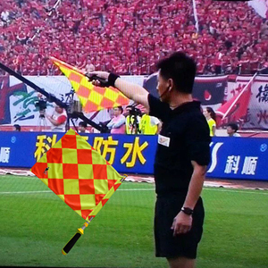 2 Buah Bendera Wasit Profesional yang Dapat Diputar dan Dilepas untuk Acara Sepak Bola Resmi, Bendera Wasit Tahan Air dengan Tas PU - Product Image 6