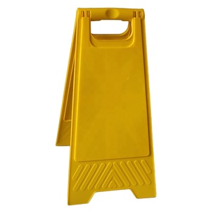 Panneau de signalisation de sécurité pour sol mouillé en forme de A, hauteur 64 cm - Product Image 1