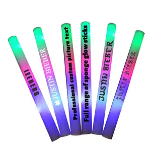 2022 Günstige Regenbogens täbe für Hochzeits konzert Party LED Foam Sticks Rallye Rave Cheer Tube Soft Glow Baton Wand Foam Stick