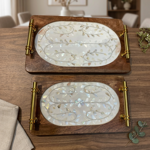 Bandeja de Servir de Madera LORD con Incrustaciones de Madreperla y Asas de Latón, Plato Decorativo para Mesa, de Uttar Pradesh - Product Image 2