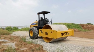รถบดถนนแบบดรัมเดี่ยว SEM512 เครื่องบดอัดดินขนาด 12 นิ้ว ขายดีในแอฟริกา - Product Image 4