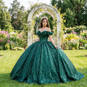 Robes de Quinceañera vertes scintillantes Dy8528 avec perles et volants, Vestidos de 15 Anos, pour fête d'anniversaire et bal de promo Jancember - Product Image 1