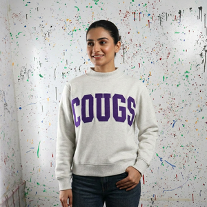 Sudadera COUGS ASH GREY con cuello alto, 100% algodón, apliques bordados, cuello ancho, hilos finos - Product Image 1