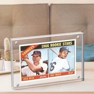 Cadre d'affichage magnétique en acrylique transparent double couche pour cartes de collection Pokémon, de basketball et de baseball - Product Image 3
