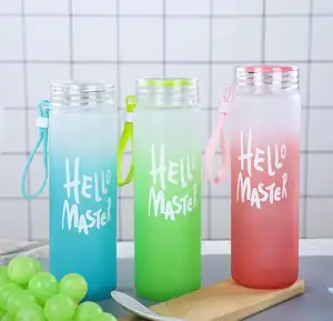 Garrafa de água fosca difusor de letras, garrafa de água colorida com capa de pano garrafa de água portátil para beber