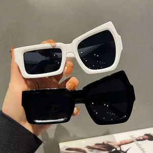 Gafas de Sol Punk de Lujo con Personalidad Funky, Protección UV400, Gafas de Conducir con Personalidad Única para Hombre y Mujer - Product Image 3