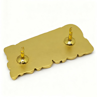 Badges en alliage métallique de haute qualité, nouvelle série d'éléments lettrés, épingles en émail personnalisées, décoration de revers et de sacs à dos, vente en gros pour vêtements