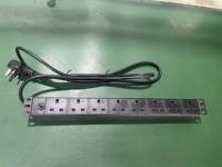 Bloc d'alimentation (PDU) 1U en aluminium pour montage en rack, avec 6 prises de serveur, certifié CE, pour armoire de serveur, avec prise britannique