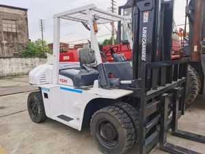 Gebruikte Originele Japanse <span class=keywords><strong>Tcm</strong></span> <span class=keywords><strong>Fd70</strong></span> 7 Ton Lpg Heftruck Lage Werkuren Hoge Capaciteit Awd Drie Traps Mast - Product Image 6
