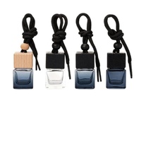 Flacon de parfum en verre noir carré de 8 ml avec bouchon à vis, huile essentielle pour voiture, aromathérapie, pendentif pour rétroviseur, contenant de parfum vide