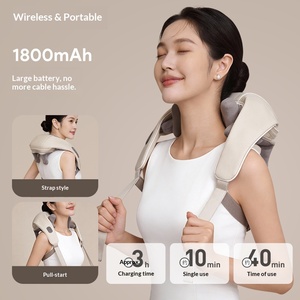 Masseur de cou et d'épaules à 8 têtes, châle de massage Shiatsu chauffant pour le cou, la colonne cervicale et les trapèzes - Product Image 2