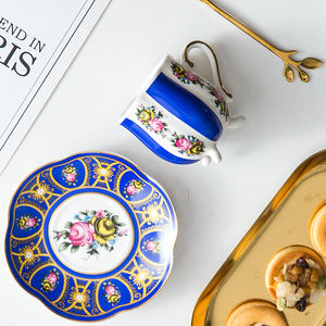 أكواب صحون بورسلين عربية كلاسيكية كلاسيكية عتيقة زرقاء فاخرة ذهبية بحف مزخرفة أطقم فناجين قهوة تركية للقهوة والشاي - Product Image 3