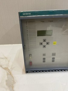 7SS5235-5CA01-1AA1 7SS52355CA011AA1 รีเลย์บัสบาร์ Siprotec สำหรับ PLC - Product Image 1