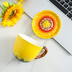 Taza de Cerámica Pintada a Mano con Diseño de Girasol, con Tapa, Gran Capacidad, Ideal para Café o Té, Regalo Perfecto para las Fiestas - Product Image 5