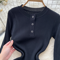 Robe midi moulante en maille noire à manches longues pour femme, col rond, boutons décoratifs, coupe ajustée, vêtements décontractés pour le quotidien