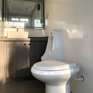 Remolque de inodoro portátil estándar de EE. UU. con panel sándwich Cabina personalizable Baño móvil para alquiler de eventos al aire libre - Product Image 6