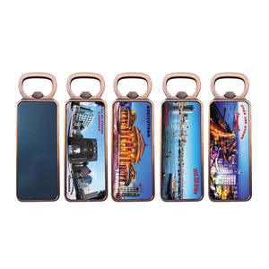 Vente en gros de nouvel arrivage de souvenirs design personnalisé feuille époxy caoutchouc impression personnalisée ouvre-bouteille <span class=keywords><strong>vin</strong></span> bière aimant de réfrigérateur - Product Image 1